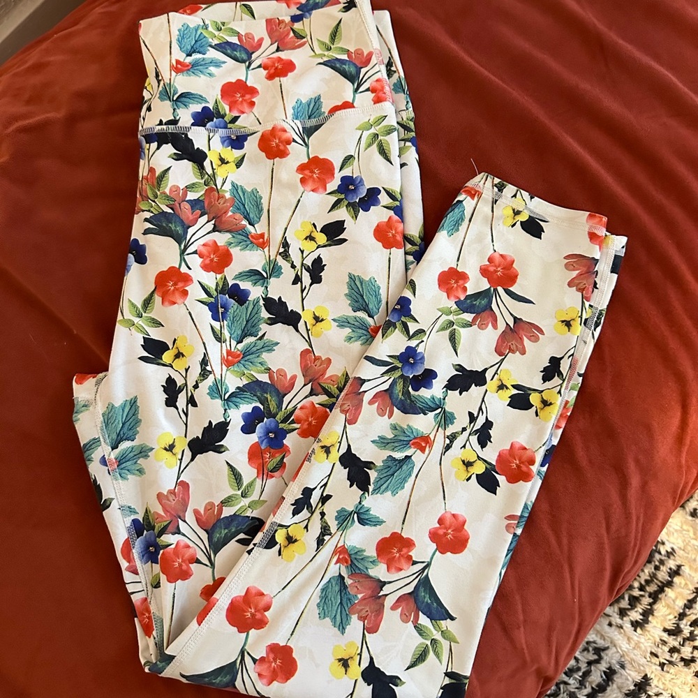 Fabletics Poppy Print Leggings